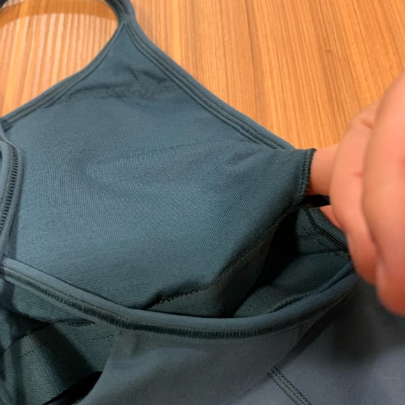 Lululemon free to be tank nulu 6 nwt - Picture 9 of 9